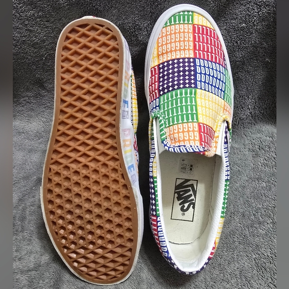 VANS AUTHENTIC PRIDE SLIP ONS! - Picture 5 of 9